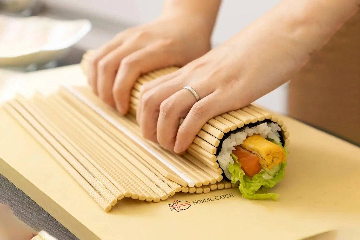 Makisu - Sushi Roll Mat (10 x 9.5in) - Nordic Catch